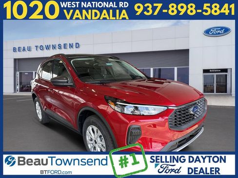 New 2025 Ford Escape Active w/ Cold Weather Package image 1