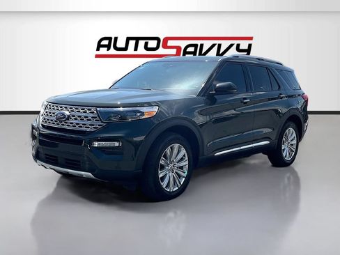 Used 2024 Ford Explorer Limited w/ Equipment Group 301A AWD/4WD image 3