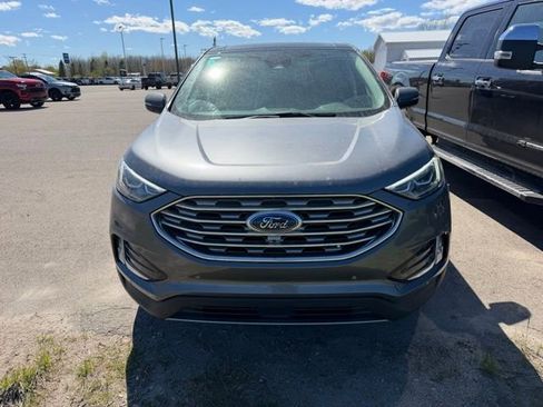 Used 2024 Ford Edge Titanium w/ Equipment Group 301A AWD/4WD image 2