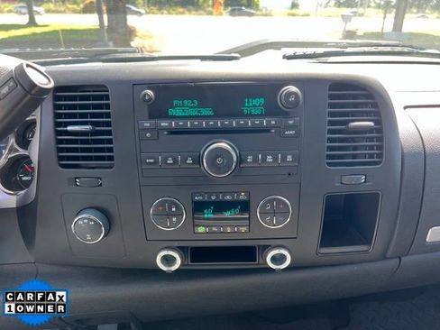 Used 2009 Chevrolet Silverado 2500 LT w/ Exterior Plus Package AWD/4WD image 24