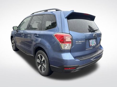 Used 2018 Subaru Forester 2.5i Premium AWD/4WD image 2