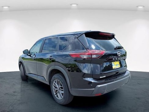 Used 2024 Nissan Rogue S AWD/4WD image 13
