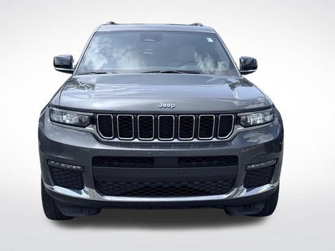 Used 2023 Jeep Grand Cherokee L Limited AWD/4WD image 2