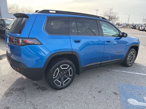 New 2026 Jeep Cherokee Limited AWD/4WD image 32