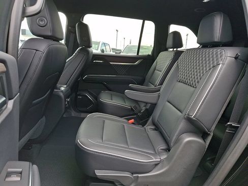 Used 2026 GMC Acadia Denali w/ Super Cruise Package AWD/4WD image 11