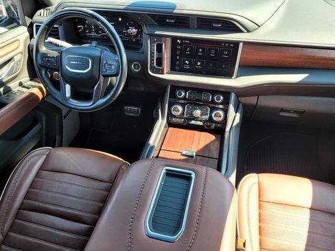Used 2023 GMC Yukon XL Denali Ultimate image 38