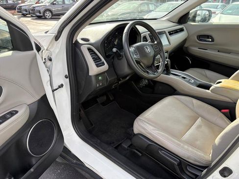 Used 2018 Honda HR-V EX-L image 16