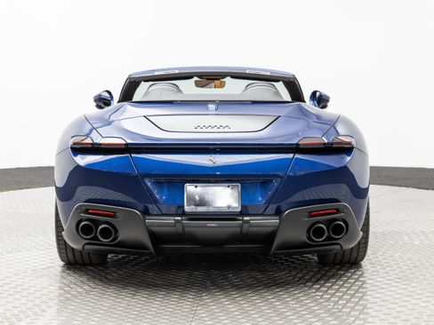 Used 2025 Ferrari Roma Spider image 8