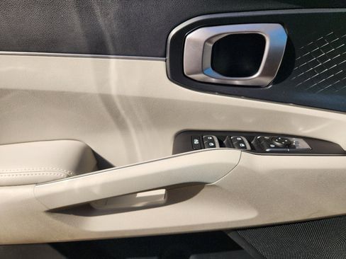 Used 2025 Kia Sorento EX image 27