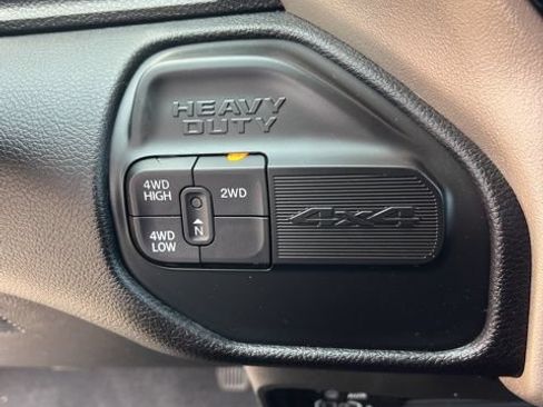 Used 2024 RAM 2500 Laramie AWD/4WD image 23