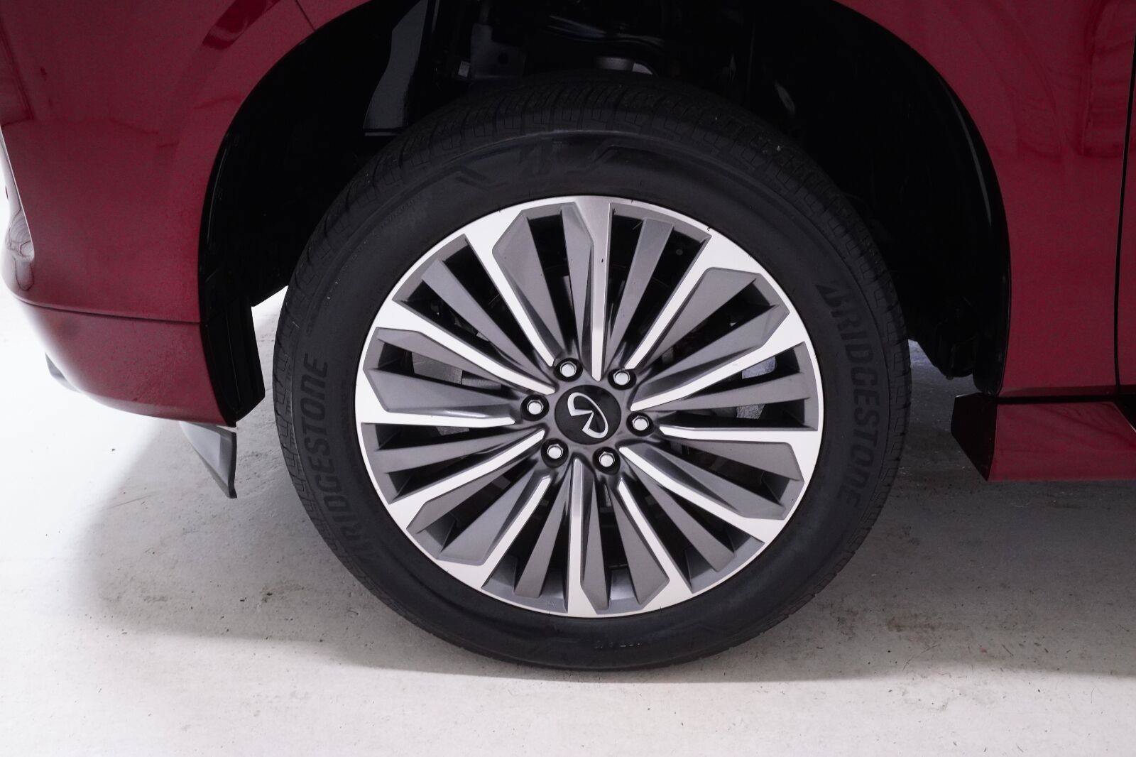 Used 2025 INFINITI QX80 Luxe AWD/4WD image 38