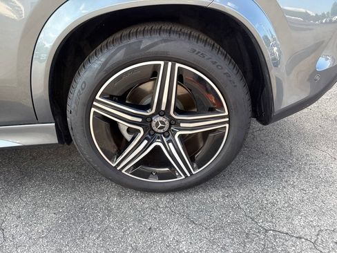 Used 2025 Mercedes-Benz GLE 580 4MATIC image 11