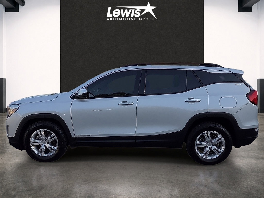 Used 2018 GMC Terrain SLE w/ Driver Convenience Package FWD image 2