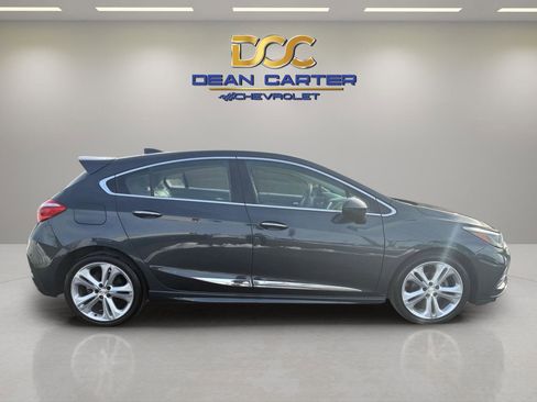 Used 2018 Chevrolet Cruze Premier image 7