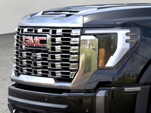 New 2026 GMC Sierra 3500 Denali w/ Denali Reserve Package AWD/4WD image 13