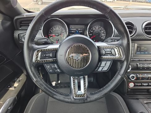 Used 2016 Ford Mustang Coupe RWD image 20