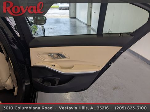 Used 2021 BMW 330i xDrive Sedan w/ Convenience Package AWD/4WD image 9