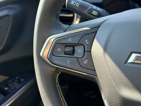 Used 2024 Chevrolet Trax ACTIV w/ Sunroof Package FWD image 11