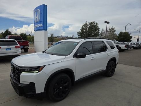 New 2026 Honda Pilot Black Edition image 1