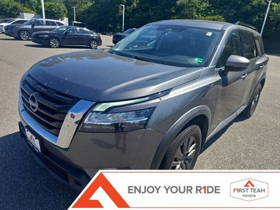 Used 2022 Nissan Pathfinder SV