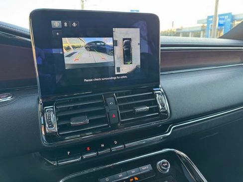 Used 2020 Lincoln Navigator Reserve image 12