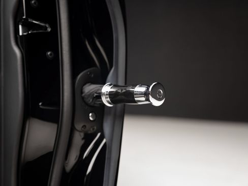 Used 2022 Rolls-Royce Cullinan w/ Technology Package AWD/4WD image 75