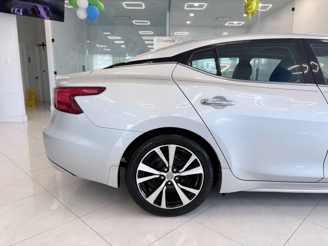 Used 2018 Nissan Maxima Platinum FWD image 8