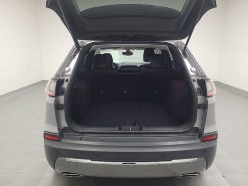 Used 2019 Jeep Cherokee Limited w/ Luxury Group image 29