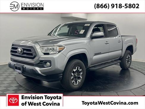 Certified 2020 Toyota Tacoma SR5 image 1