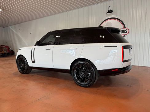Used 2022 Land Rover Range Rover SE AWD/4WD image 11