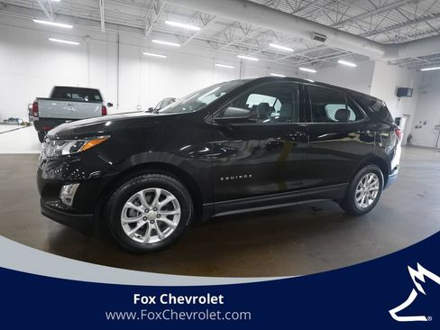 Used 2019 Chevrolet Equinox LS FWD image 1