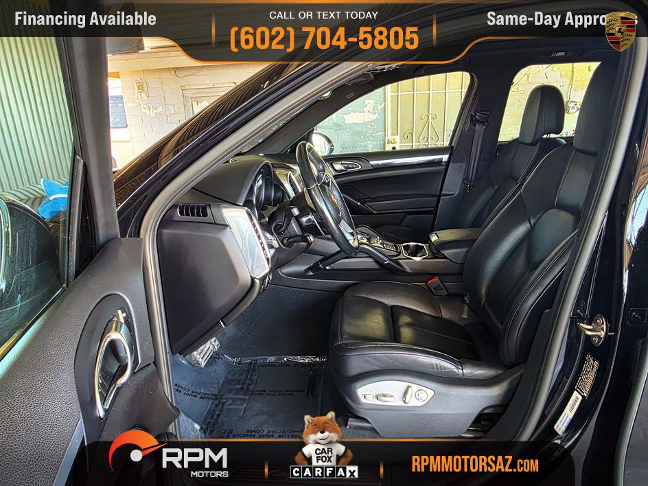 Used 2016 Porsche Cayenne S AWD/4WD image 9