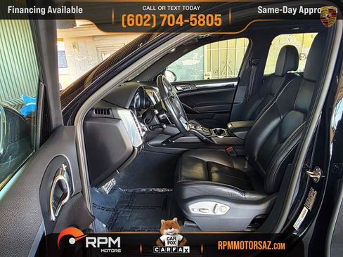 Used 2016 Porsche Cayenne S AWD/4WD image 9