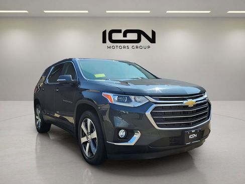 Used 2021 Chevrolet Traverse LT w/ LT Premium Package AWD/4WD image 7