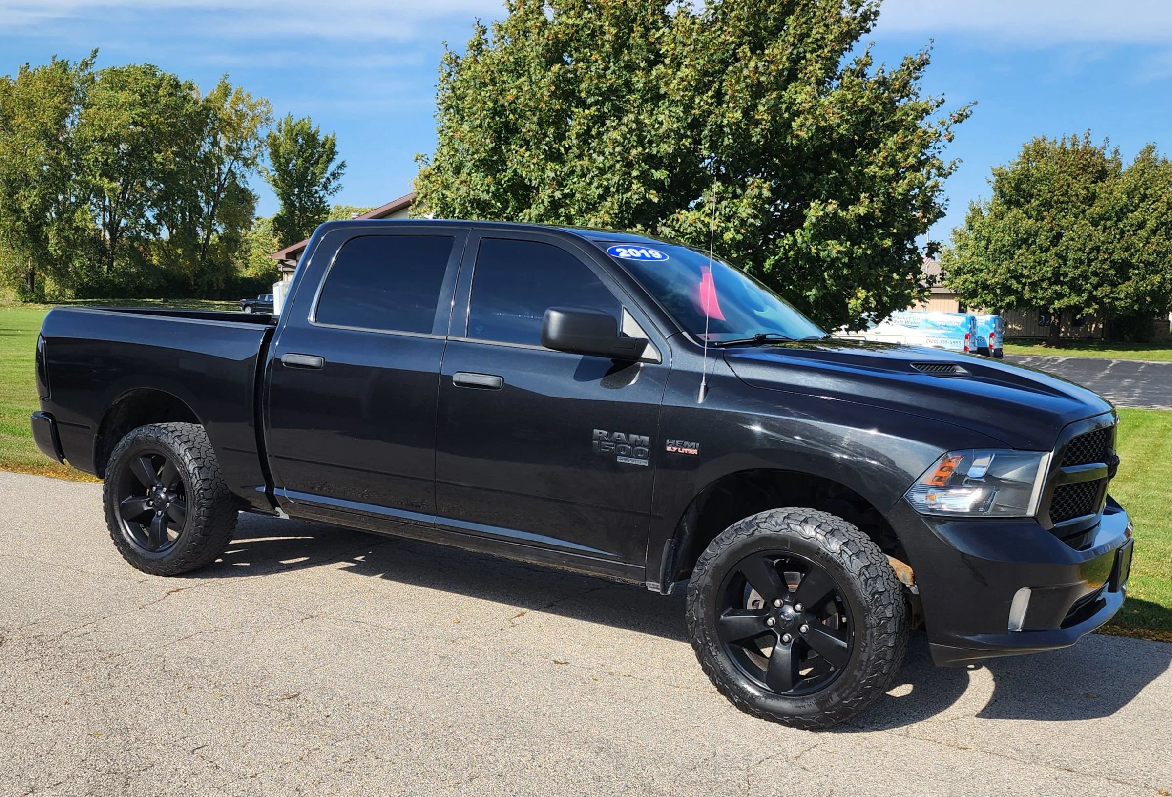 Used 2019 RAM 1500 Express w/ Wheel & Sound Group AWD/4WD image 2