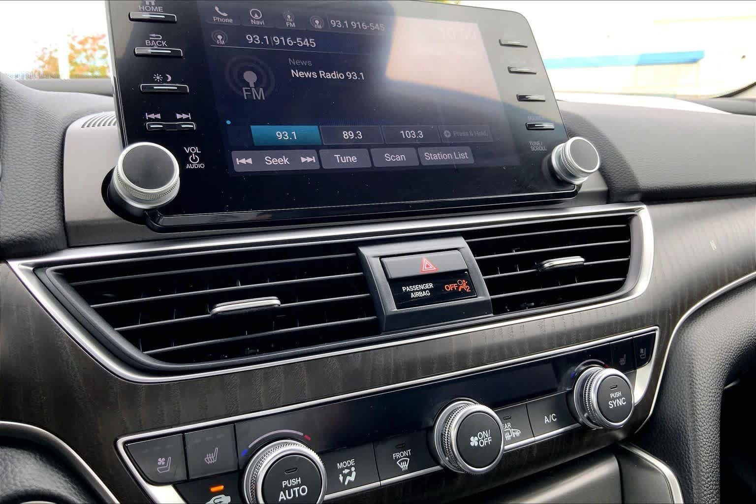 Used 2020 Honda Accord Touring image 34
