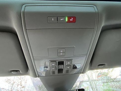 Used 2022 Volkswagen Atlas SEL image 26