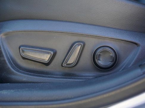Used 2022 Toyota Camry SE image 20