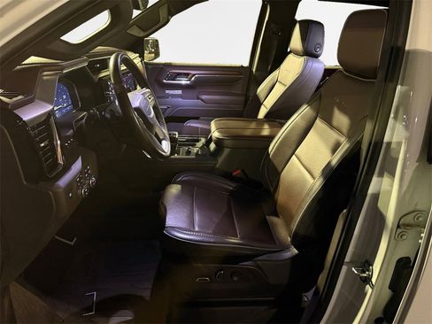 Used 2023 GMC Sierra 1500 Denali w/ Denali Reserve Package image 12