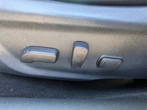 Used 2025 Nissan Sentra SR w/ SR Premium Package image 13