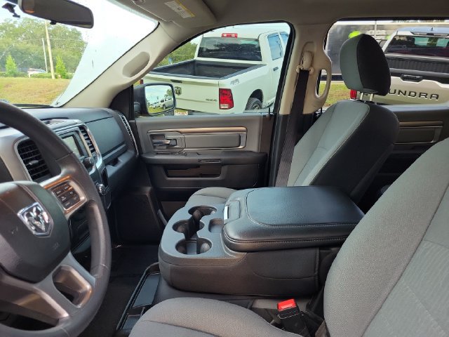 Used 2021 RAM 1500 Classic SLT RWD image 17