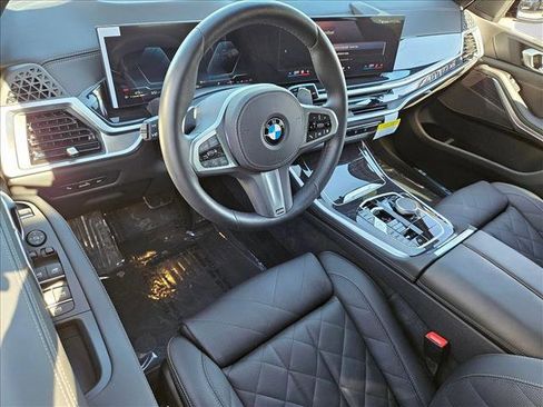 Used 2026 BMW X5 xDrive40i w/ M Sport Package AWD/4WD image 10