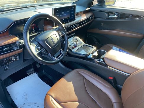 Used 2023 Lincoln Nautilus Reserve w/ Monochromatic Package image 24