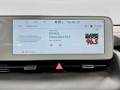 Used 2024 Hyundai Ioniq 5 Limited image 13