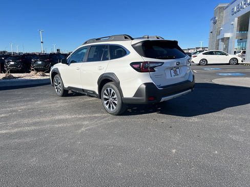 Certified 2025 Subaru Outback Limited image 3