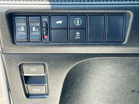 Certified 2024 Honda Odyssey EX-L image 11