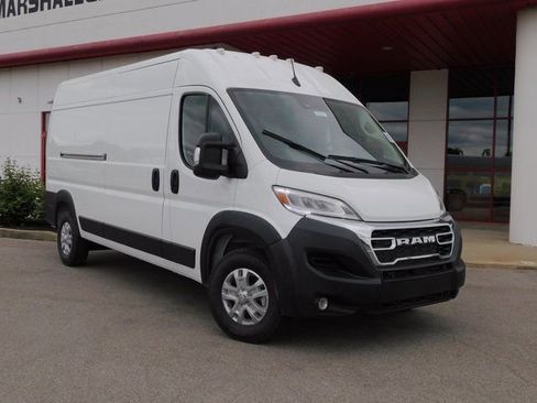 New 2024 RAM ProMaster 2500 w/ Quick Order Package 22G SLT image 2