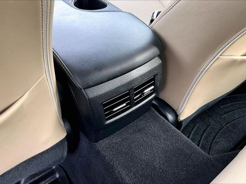 Used 2017 Lexus IS 300 AWD image 30