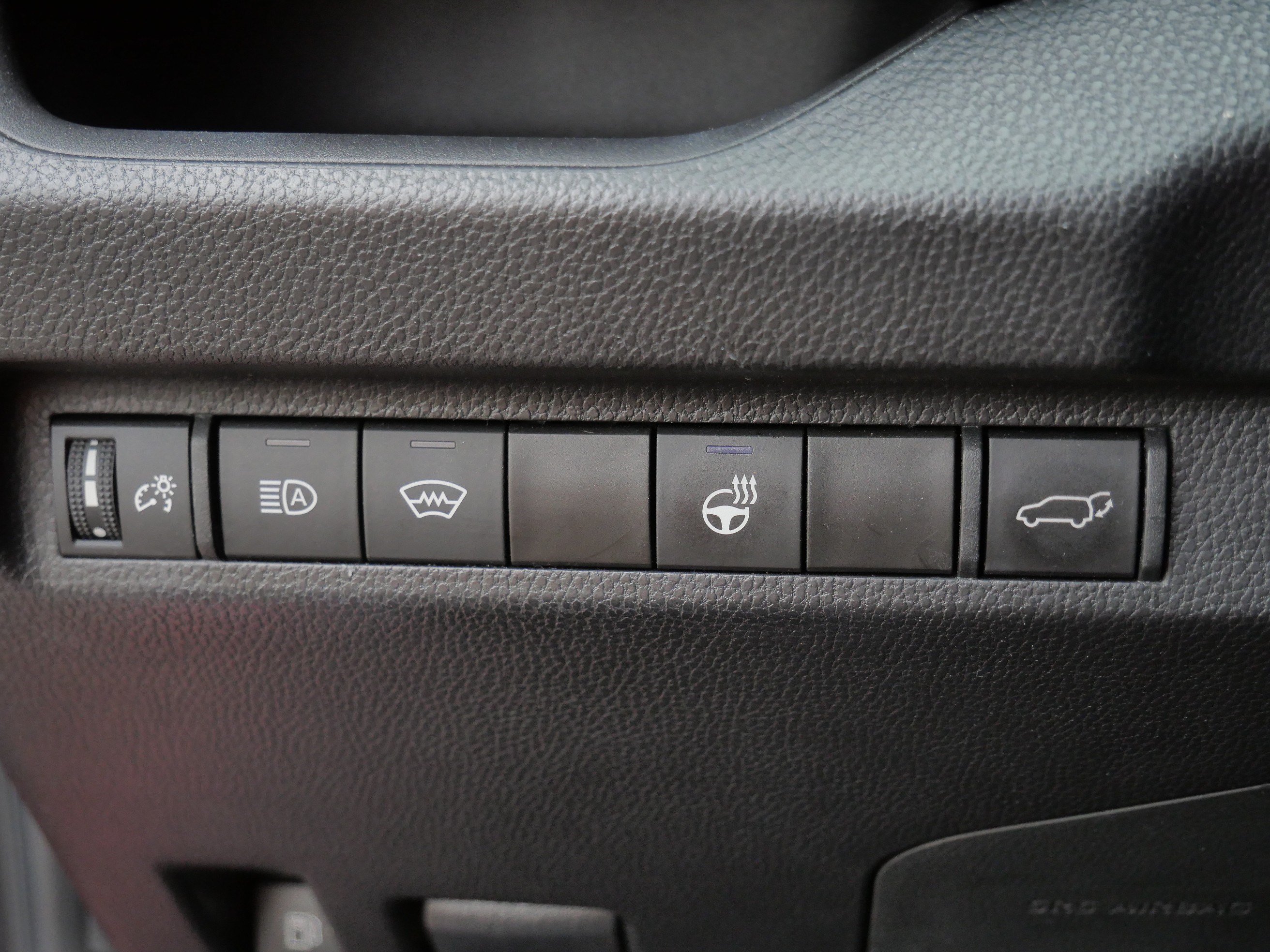 Certified 2023 Toyota RAV4 XLE Premium AWD/4WD image 27