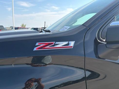Used 2022 Chevrolet Silverado 1500 LTZ AWD/4WD image 13